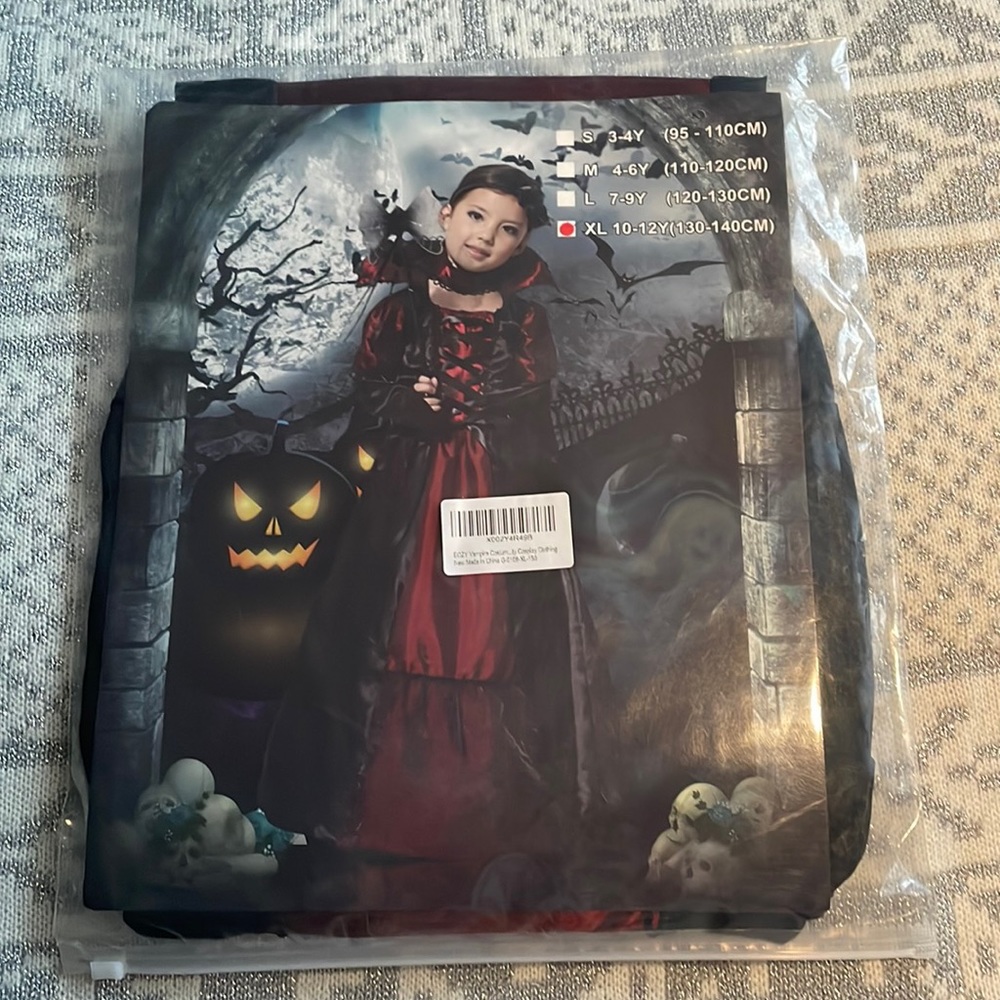NWT Amazon Vampire Kids Halloween Costume (size XL 10-12 years old)